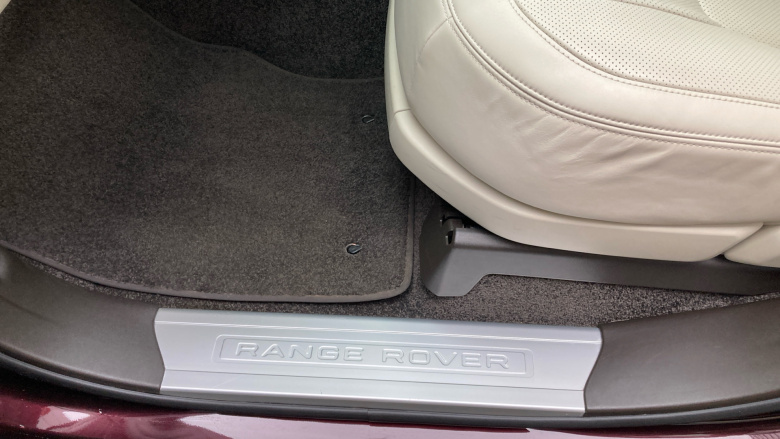 Land Rover Range Rover 2.0 P400e Vogue 4dr Auto Estate